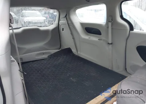 2020 Chrysler Pacifica Touring из США, поврежденный, VIN 2C4RC1FG5LR176125